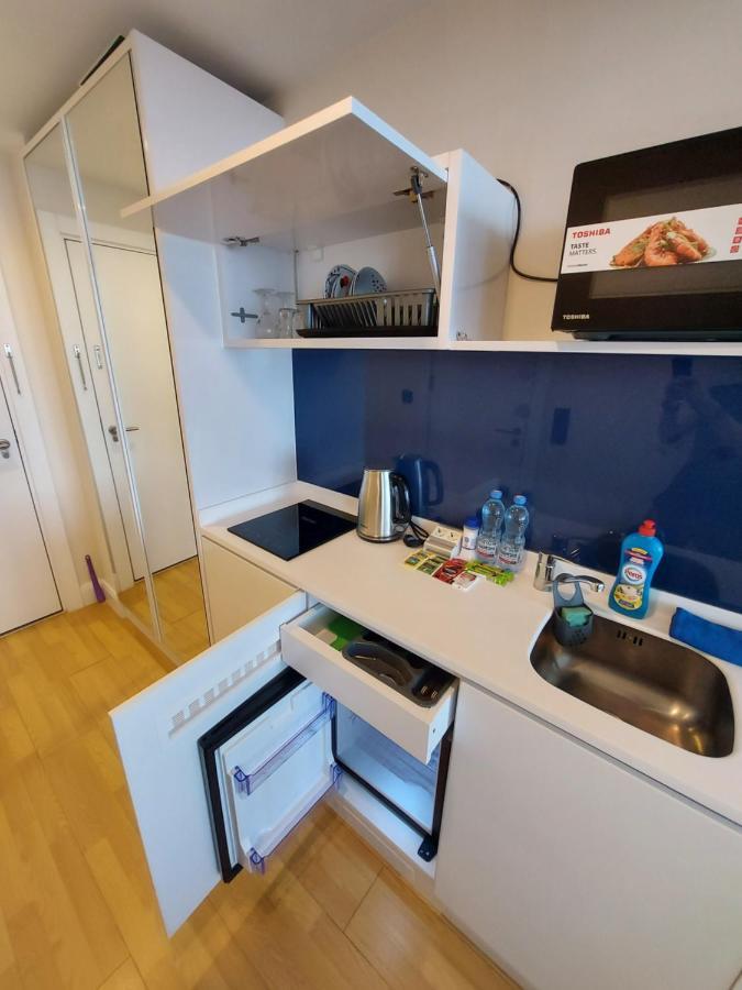 巴统Номера На Высоких Этажах 24,31公寓 外观 照片